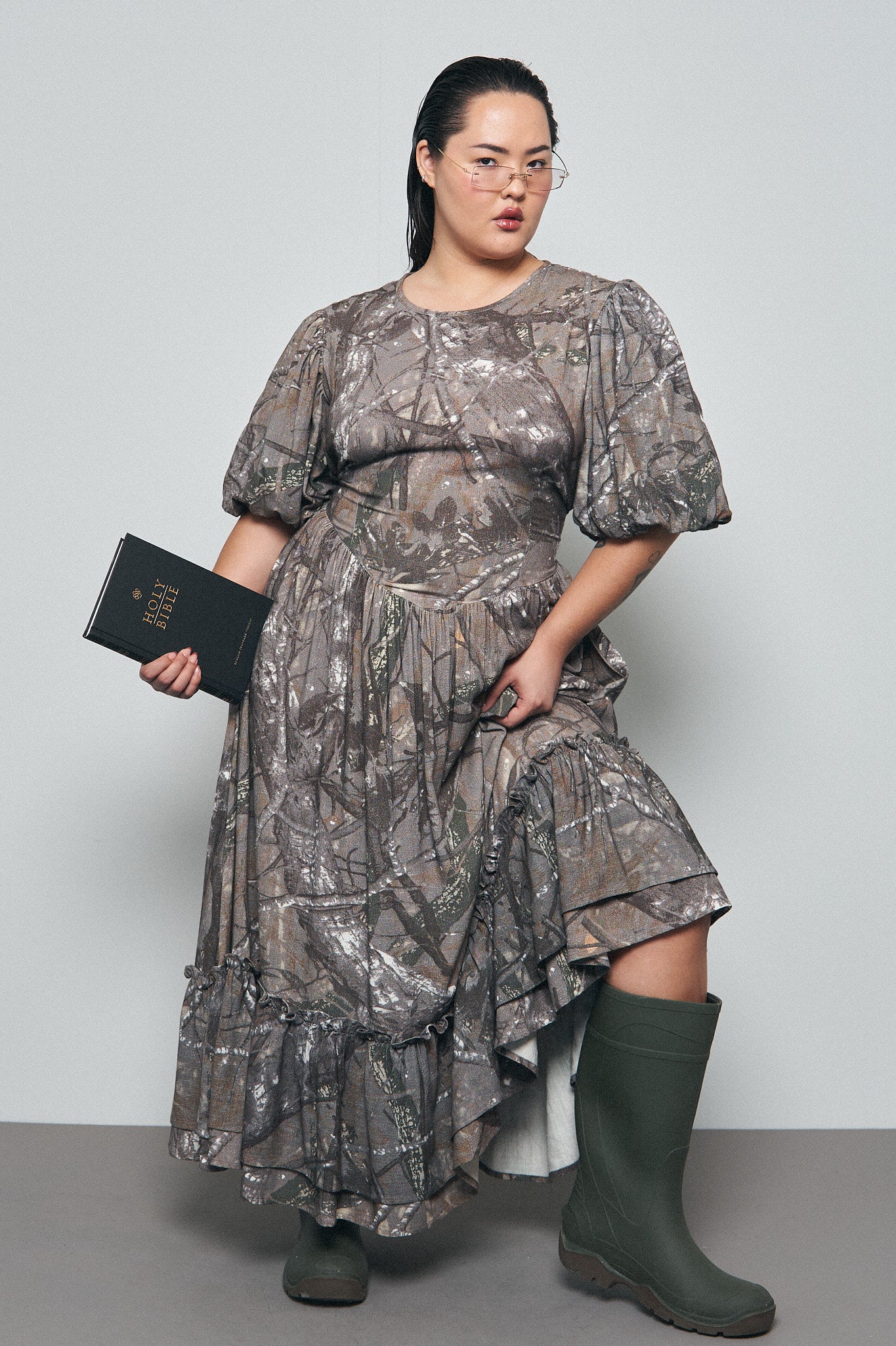 Good Girl Soft Linen Dress Forest Camo L / Forest Camo Good Girl Soft Linen Dress Forest Camo L / Forest Camo