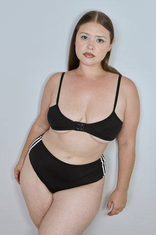 XL bottom, L top