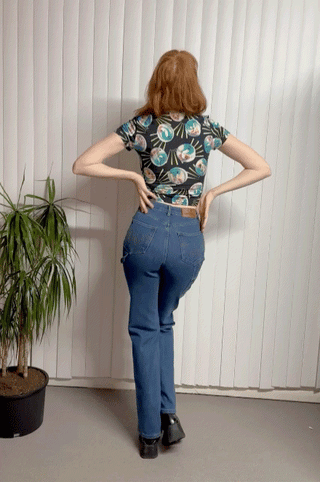 Chloe is 6' and Wearing the S