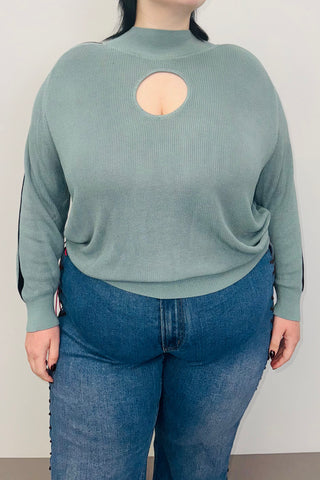SAMPLE #369 - 2X Mint Hole Sweater