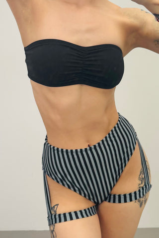 XS