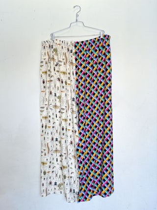 #19: 3X Scrap Split Print Lazy Pants - Bugs / Screensaver