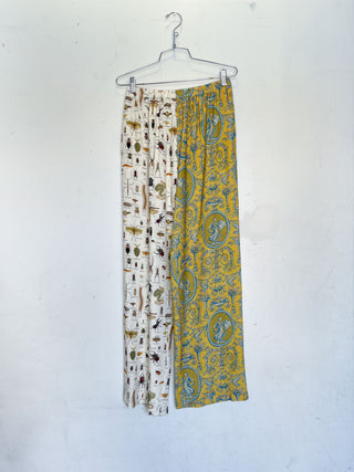 #32: M Scrap Split Print Lazy Pants - Bugs / Yellow Toile