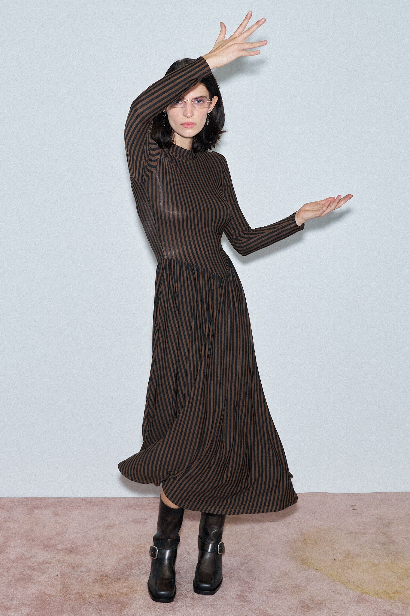 Long Sleeve Travel Dress Brown Stripe Fashion Brand Company Long Sleeve Travel Dress Brown Stripe Fashion Brand Company