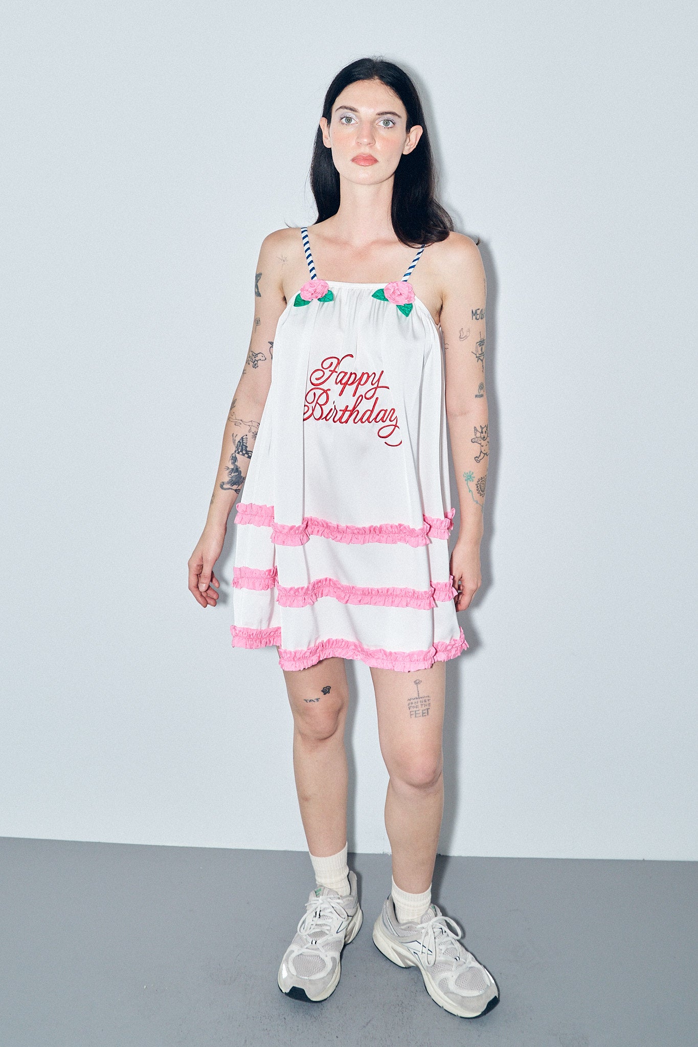 Frosted Cake Dress 'Happy Birthday' L / Happy Birthday Frosted Cake Dress 'Happy Birthday' L / Happy Birthday