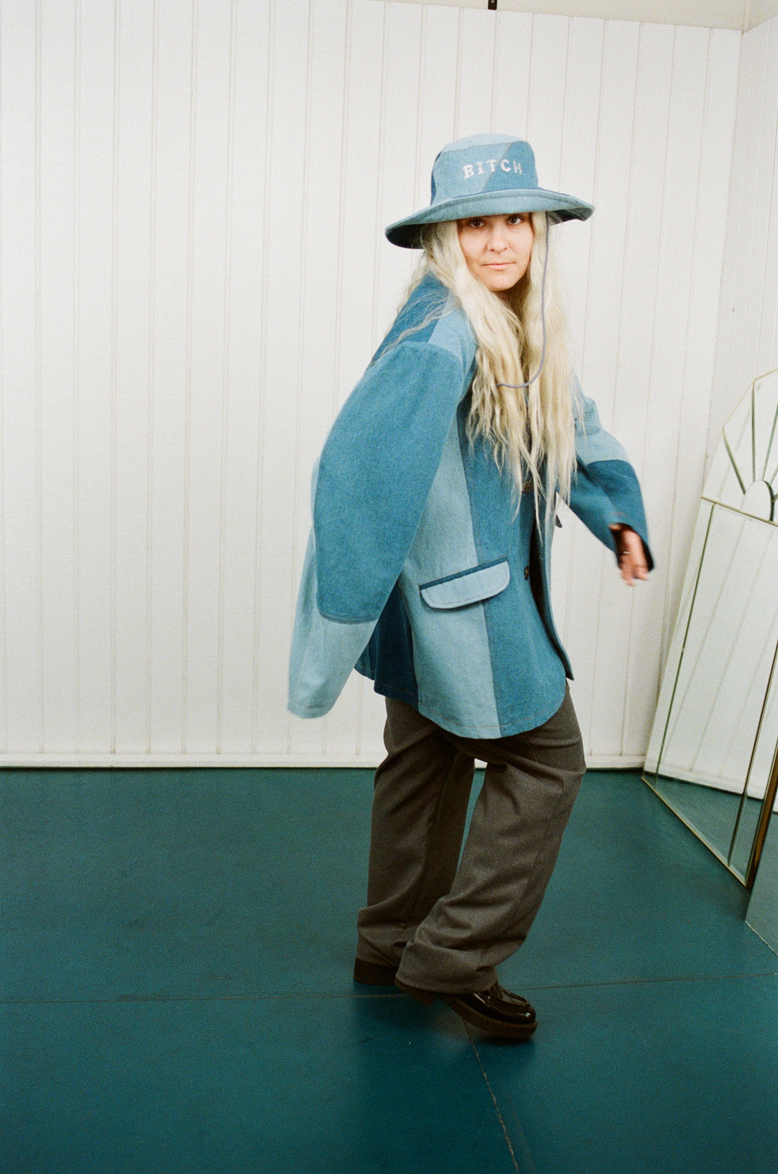 Chloe is wearing the XL
