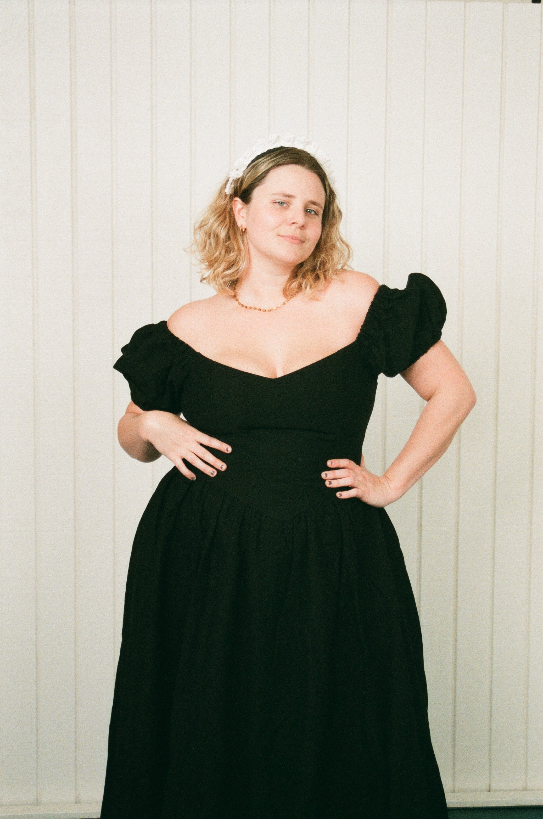 The Virgin Gown Black XL / Black The Virgin Gown Black XL / Black