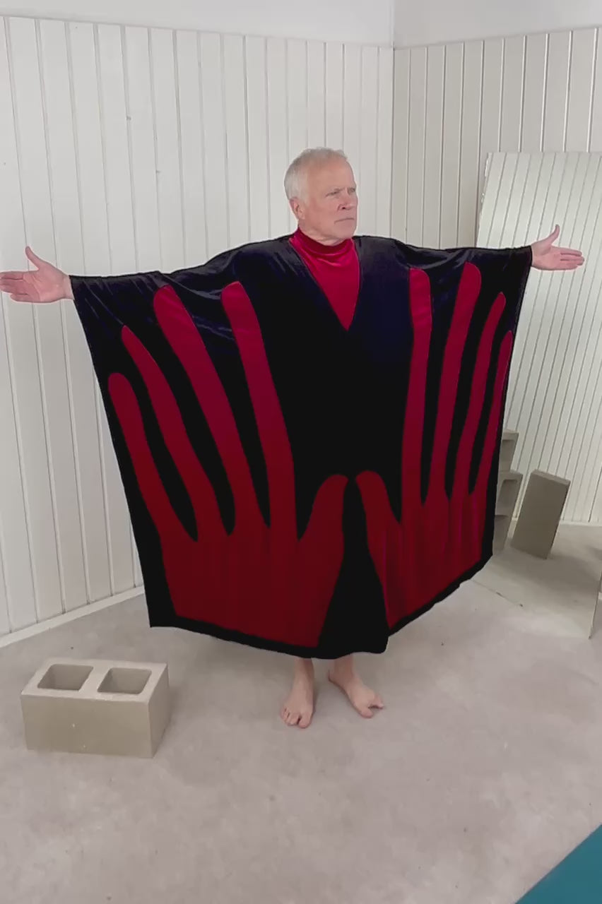 Manos Cloak