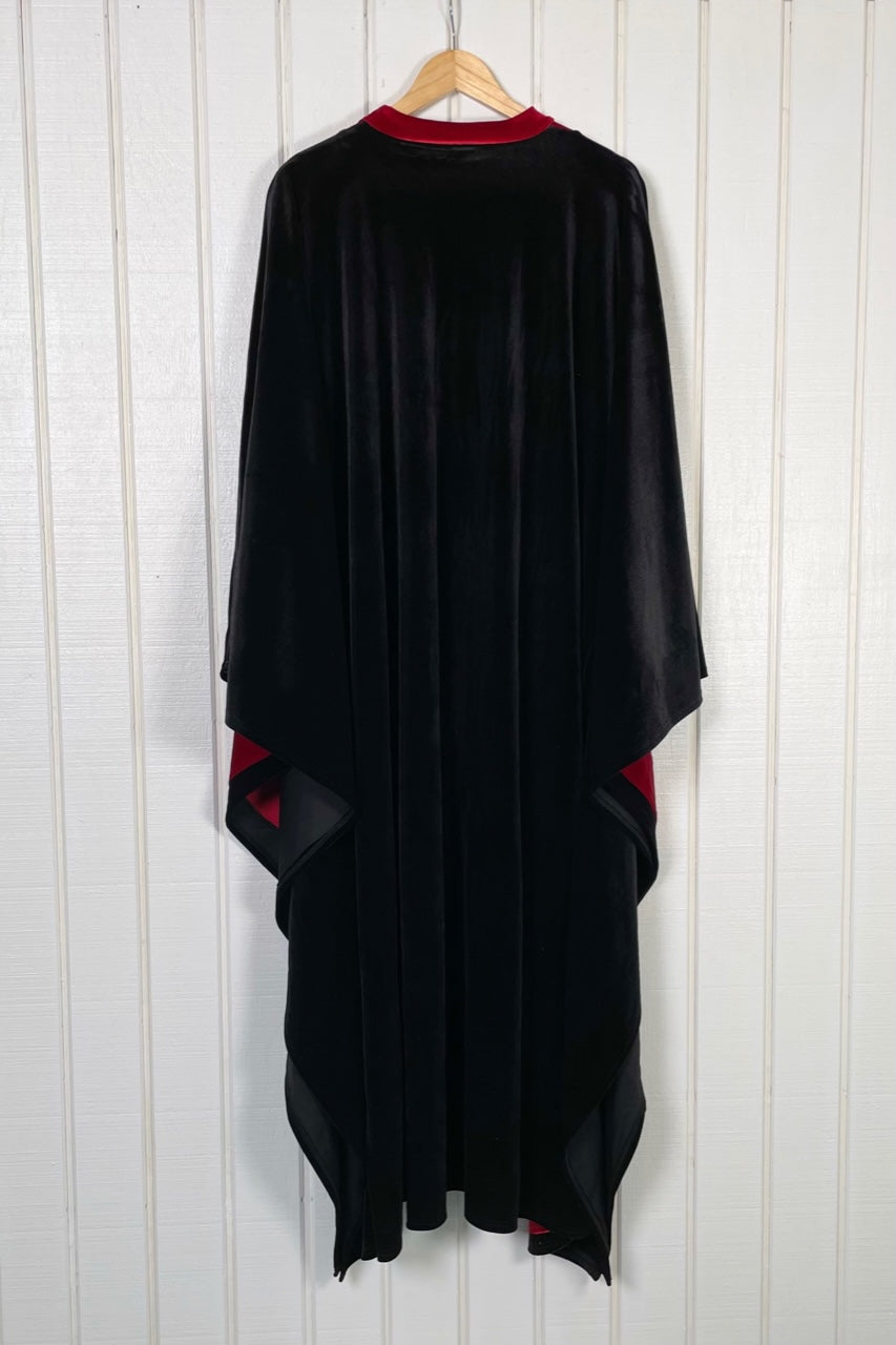 Manos Cloak